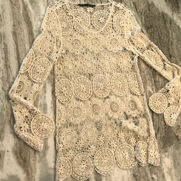Zara Tops - Adorable bohemian style top